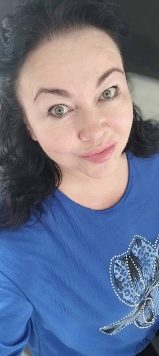 Já v modré halence.jpg